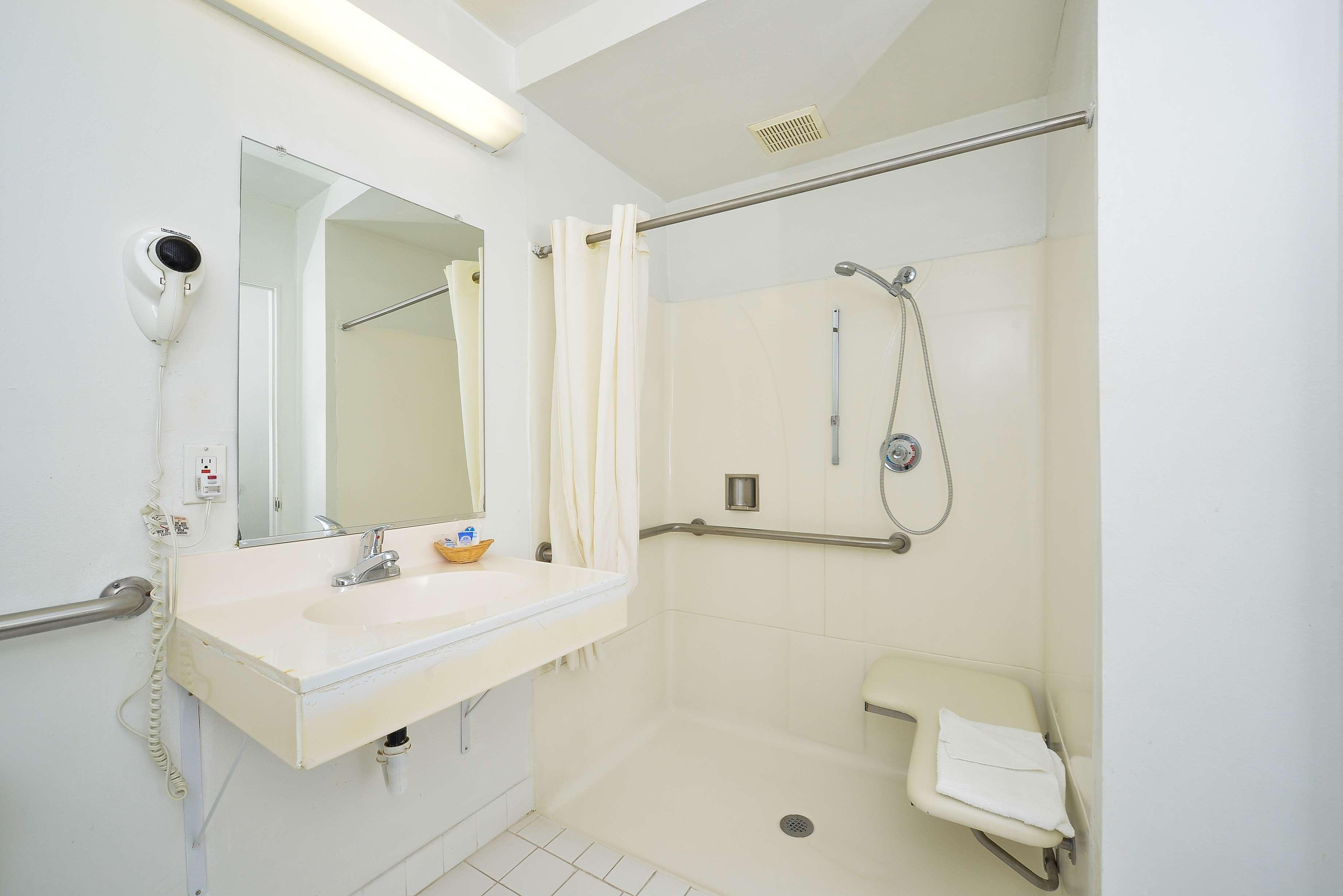 Americas Best Value Inn - Chico Quarto foto